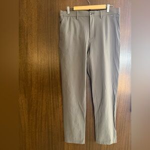 Vuori Men's Tech Chino Pant Athletic Fit